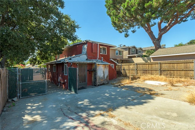 4608 Dyer Street, La Crescenta CA: https://media.crmls.org/medias/233563c5-56ea-4a71-be05-c8e0a9354d7c.jpg