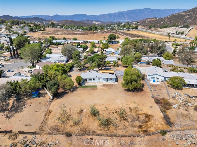 33310 Homestead Lane, Wildomar CA: https://media.crmls.org/medias/2335a9b1-afdc-4974-b93c-a9b7702ba969.jpg