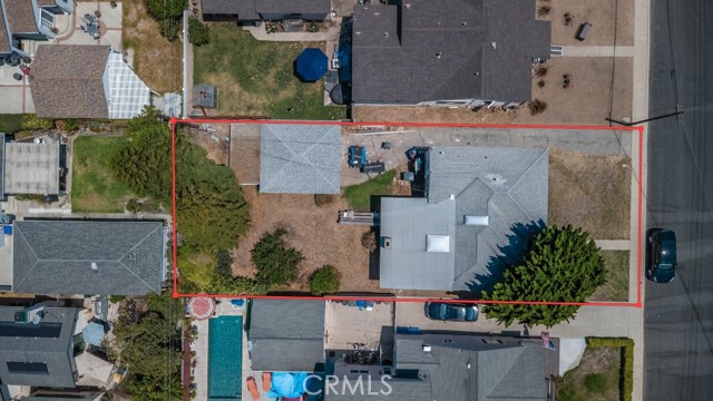 1421 E Walnut Avenue, El Segundo CA: https://media.crmls.org/medias/2335c74b-ebb8-46b0-9320-d76f360735f4.jpg