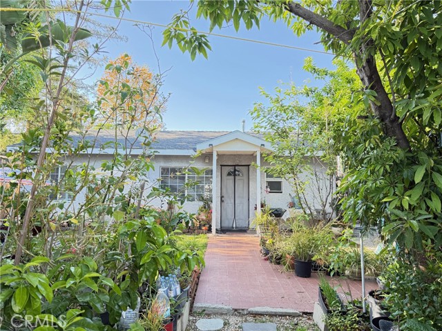 17838 -17840 Los Alimos Street, Granada Hills CA: https://media.crmls.org/medias/2336966f-735b-4e46-a96d-4a45b2a6eeed.jpg