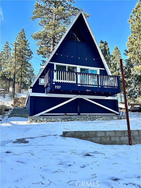 Detail Gallery Image 1 of 8 For 737 W Big Bear Bld, Big Bear City,  CA 92314 - 2 Beds | 1 Baths