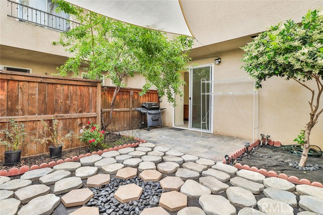 Detail Gallery Image 45 of 46 For 7132 Farralone Ave #207,  Canoga Park,  CA 91303 - 3 Beds | 2/1 Baths