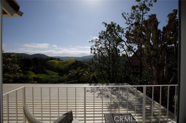 28361 Chat Drive, Laguna Niguel CA: https://media.crmls.org/medias/23379ec8-98b6-45b3-ba9d-4b3433bb87ca.jpg