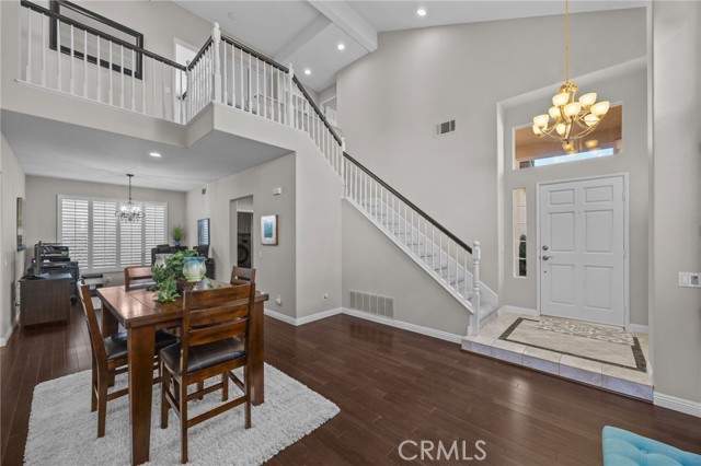 Detail Gallery Image 4 of 62 For 14 Meridian, Rancho Santa Margarita,  CA 92679 - 3 Beds | 2/1 Baths