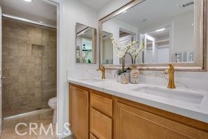 Detail Gallery Image 17 of 27 For 12 Bluefin Ct, Newport Beach,  CA 92663 - 4 Beds | 2/1 Baths