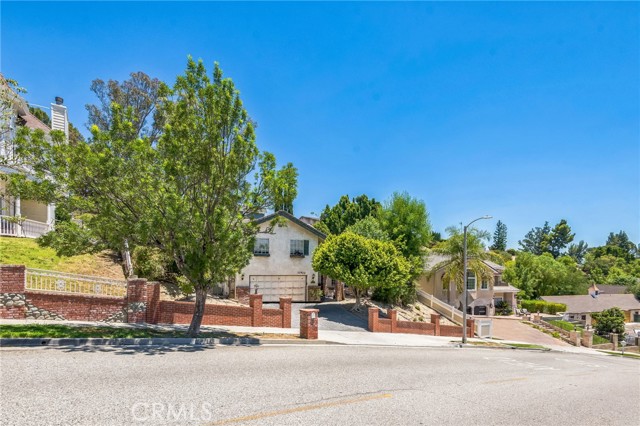 Detail Gallery Image 11 of 15 For 11922 Louise Ave, Granada Hills,  CA 91344 - 4 Beds | 3 Baths