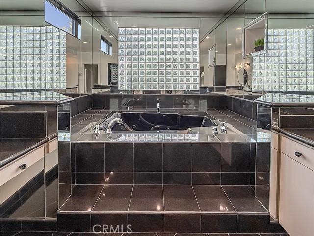 Detail Gallery Image 46 of 67 For 4575 De Celis Pl, Encino,  CA 91436 - 4 Beds | 3 Baths