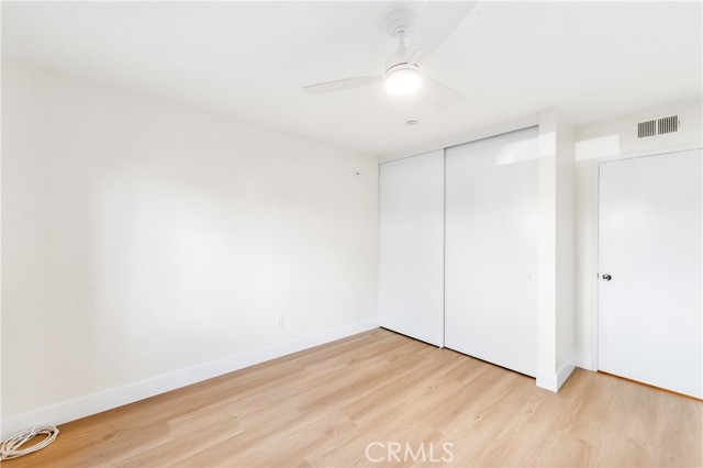 Image 22 of 62 For 6600 Warner  241