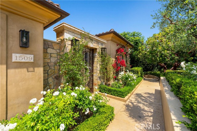1509 Via Montemar, Palos Verdes Estates, California 90274, 4 Bedrooms Bedrooms, ,4 BathroomsBathrooms,Residential,Sold,Via Montemar,SB21180594