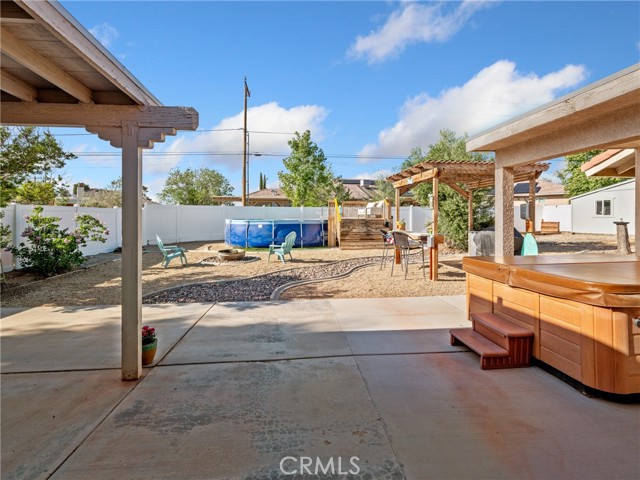 Detail Gallery Image 38 of 60 For 19564 Oneida Rd, Apple Valley,  CA 92307 - 4 Beds | 3 Baths
