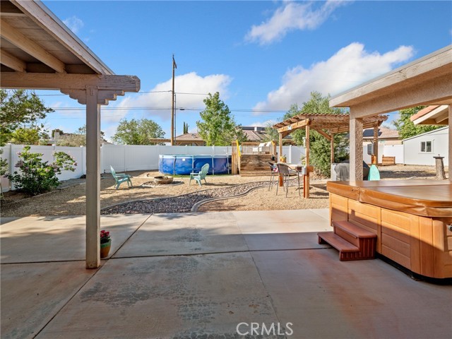 Detail Gallery Image 38 of 60 For 19564 Oneida Rd, Apple Valley,  CA 92307 - 4 Beds | 3 Baths