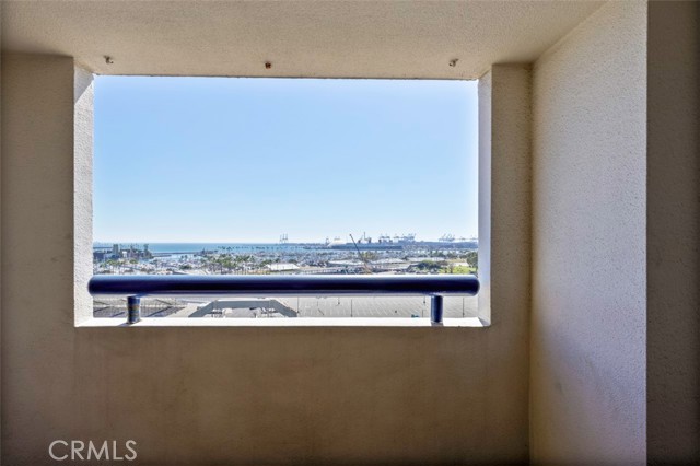 Detail Gallery Image 9 of 42 For 525 E Seaside Way #807,  Long Beach,  CA 90802 - 2 Beds | 1/1 Baths