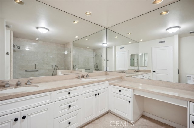 Detail Gallery Image 18 of 27 For 14 Sandbar Dr, Corona Del Mar,  CA 92625 - 3 Beds | 2 Baths