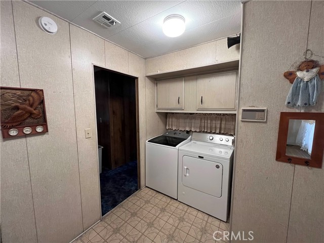 Detail Gallery Image 14 of 21 For 200 W San Bernardino Ave #1,  Riverside,  CA 92376 - 3 Beds | 1/1 Baths