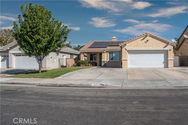 Detail Gallery Image 2 of 21 For 2507 E Nugent St, Lancaster,  CA 93535 - 3 Beds | 2 Baths