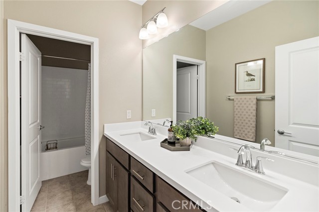 Detail Gallery Image 21 of 62 For 4893 S Tangerine Way, Ontario,  CA 91762 - 4 Beds | 2/1 Baths