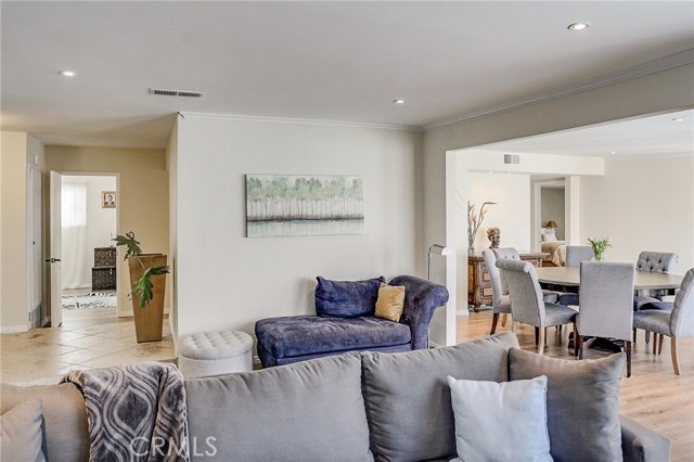 Detail Gallery Image 8 of 41 For 20241 Galway Ave, Carson,  CA 90746 - 4 Beds | 2 Baths