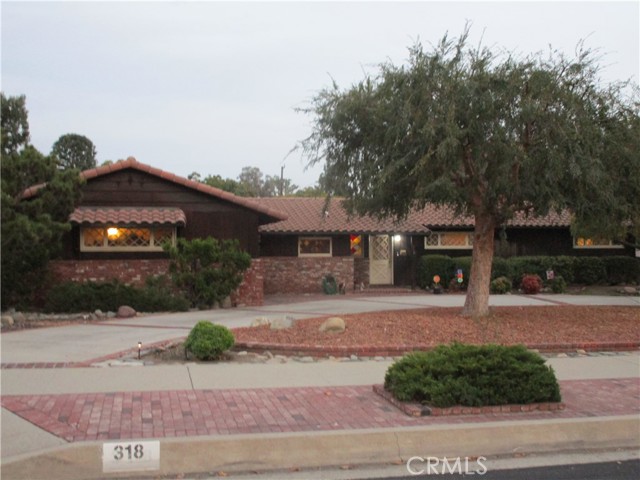 318 N Loraine Ave, Glendora, CA 91741