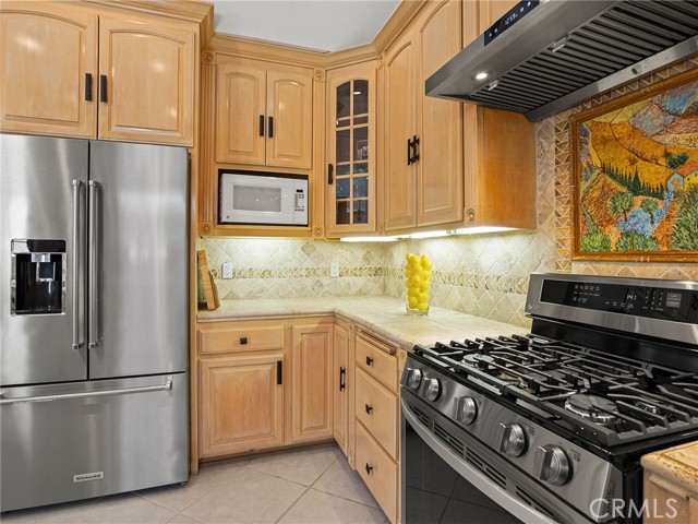 5815 Irving Avenue, La Crescenta CA: https://media.crmls.org/medias/233dd258-36f1-4617-a721-6c4ad87c4c66.jpg