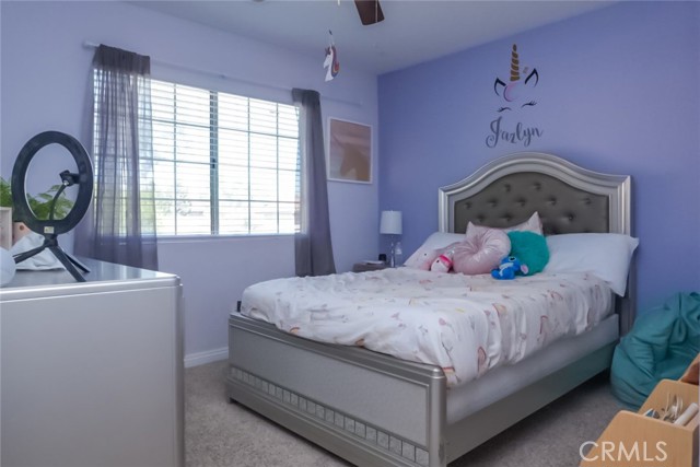 Detail Gallery Image 14 of 18 For 13643 Cabrillo Court, Fontana,  CA 92336 - 4 Beds | 2/1 Baths