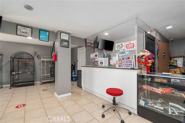 Detail Gallery Image 12 of 41 For 10240 Atlantic Ave, South Gate,  CA 90280 - – Beds | – Baths