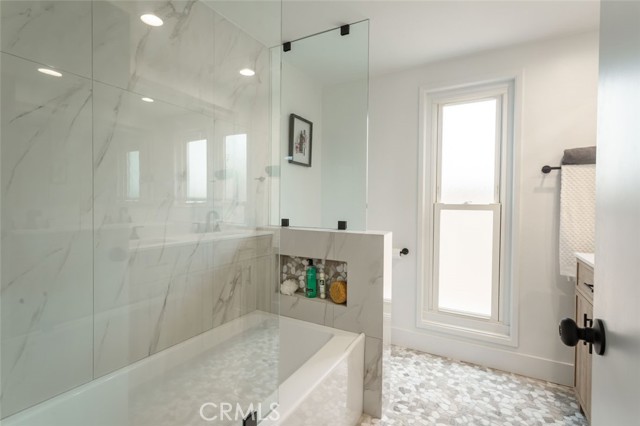 7231 Siena Avenue, Westminster CA: https://media.crmls.org/medias/233f4280-c419-4811-9197-08c7733598cd.jpg