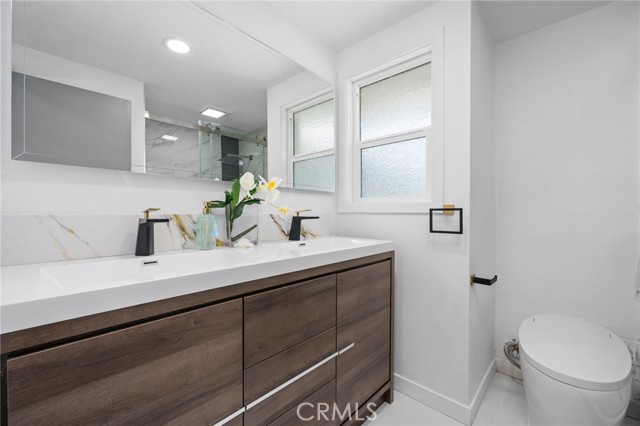 Detail Gallery Image 26 of 34 For 2945 W Bridgeport Ave, Anaheim,  CA 92804 - 4 Beds | 3 Baths