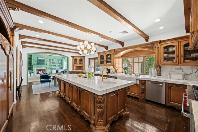 2347 E Valley Road, Montecito CA: https://media.crmls.org/medias/23405fa9-9f16-49d6-9eea-ccfe653f8d74.jpg