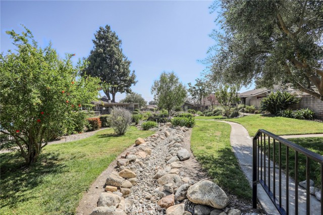 Detail Gallery Image 21 of 25 For 1635 Carmel Circle West, Upland,  CA 91784 - 2 Beds | 2 Baths