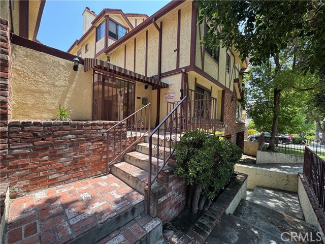 1162 Winchester Avenue, Glendale CA: https://media.crmls.org/medias/23417ecc-c631-464d-9c6d-74b9e9bd9d70.jpg