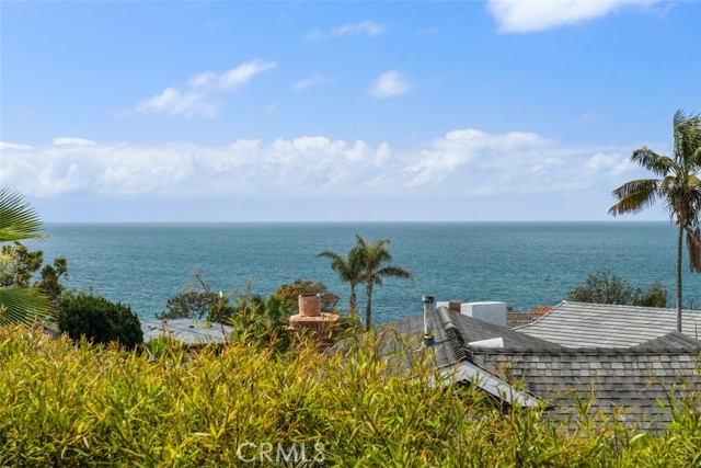 2 N Alta Mira Road, Laguna Beach, California 92651, 3 Bedrooms Bedrooms, ,2 BathroomsBathrooms,Residential Lease,For Rent,2 N Alta Mira Road,CRLG24001683