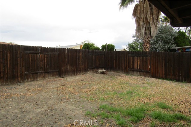 Detail Gallery Image 8 of 24 For 1898 Calle Diablo, Hemet,  CA 92545 - 2 Beds | 1 Baths