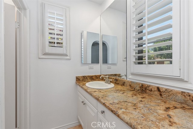 34 Tall Hedge, Irvine CA: https://media.crmls.org/medias/23423a00-d798-4afd-bbb4-7b48873cfab4.jpg