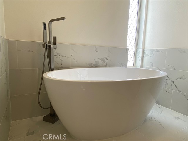 2072 Maverick Circle, La Verne CA: https://media.crmls.org/medias/2342554c-2820-4baf-92ef-fbd0b940a82b.jpg