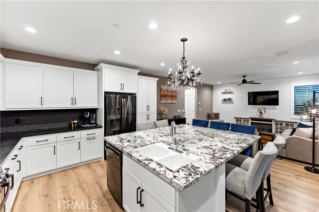 Detail Gallery Image 6 of 16 For 4301 San Miguel, Madera,  CA 93636 - 3 Beds | 2/1 Baths