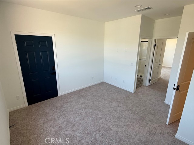 Image 2 of 8 For 4470 Hickory Court 2
