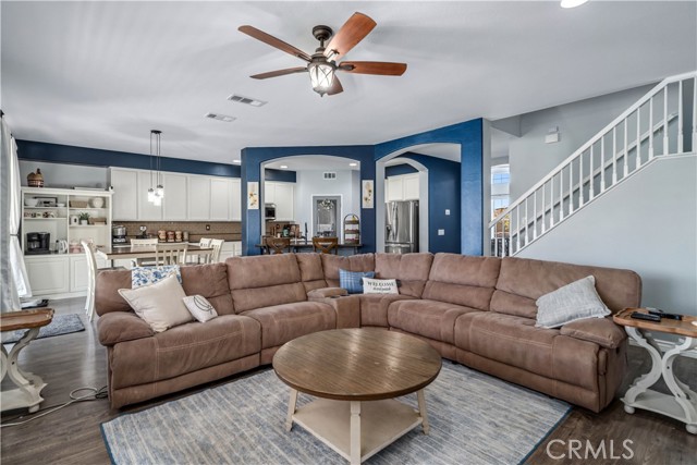 Detail Gallery Image 16 of 44 For 40271 Crestridge, Palmdale,  CA 93551 - 5 Beds | 3 Baths