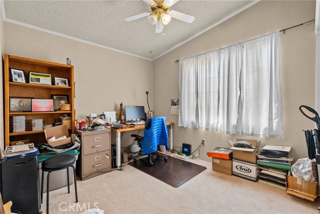 16818 Koch Street, Mojave CA: https://media.crmls.org/medias/2343d4fd-b233-4a8a-9faa-fba3ef65e85a.jpg
