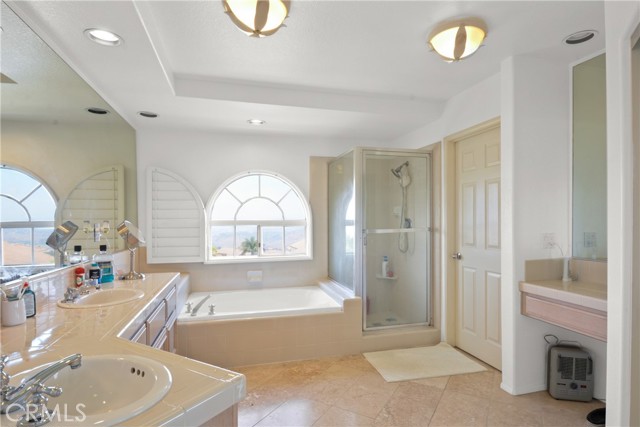 40 Paseo Alba, San Clemente CA: https://media.crmls.org/medias/23455505-1925-4d9f-b1e3-32c5615475e7.jpg