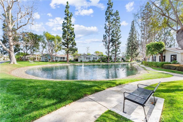 Detail Gallery Image 49 of 68 For 2544 Park Lake, Santa Ana,  CA 92705 - 2 Beds | 2 Baths