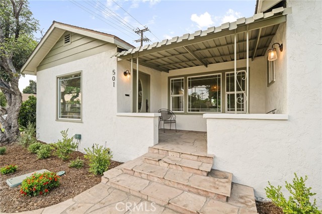 501 E 5th Street, Ontario CA: https://media.crmls.org/medias/234597d0-e328-442b-aed1-7cdd68791add.jpg