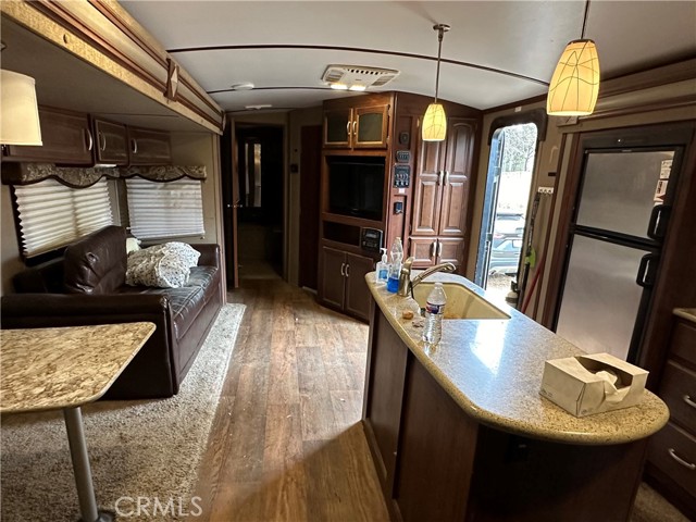 19645 Water Canyon Road, Tehachapi CA: https://media.crmls.org/medias/2346d497-d6a3-4880-9924-aa72270c6f8d.jpg