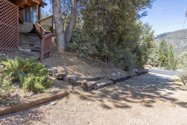 2208 Bernina, Pine Mountain Club CA: https://media.crmls.org/medias/23471f6e-bc6c-44a2-8409-81a6a6f815d4.jpg