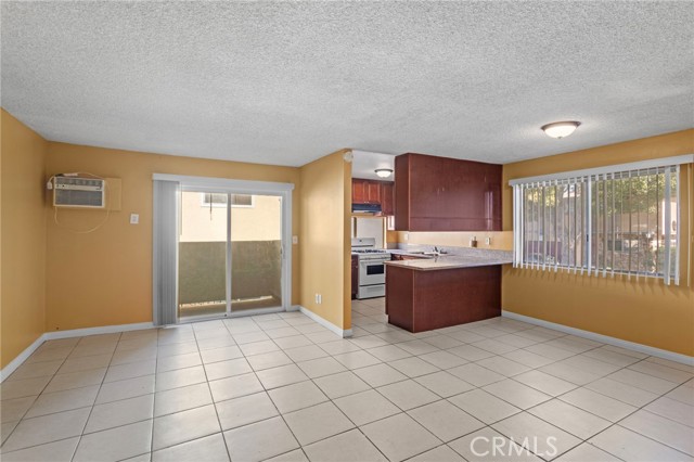Detail Gallery Image 2 of 21 For 7243 Milton #4,  Whittier,  CA 90602 - 1 Beds | 1 Baths