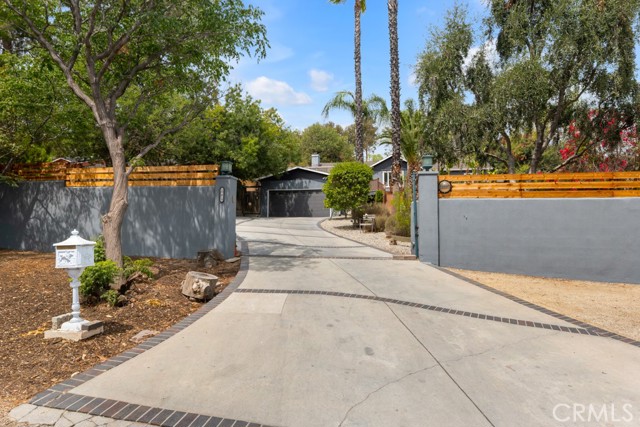 19419 Oxnard Street, Tarzana CA: https://media.crmls.org/medias/234744fd-795f-4808-9c5d-7c9d7841cc03.jpg
