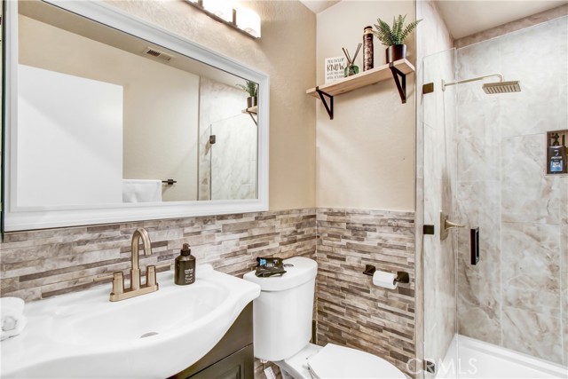 Detail Gallery Image 13 of 22 For 24261 Eagle Valley, Moreno Valley,  CA 92557 - 4 Beds | 3 Baths