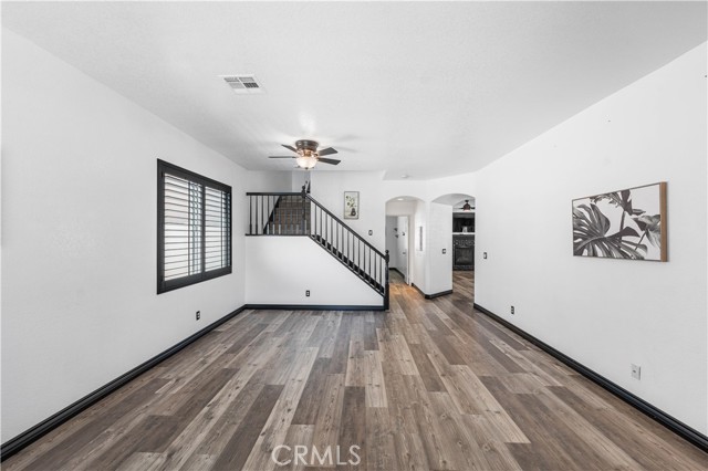 3429 Gemstone Avenue, Rosamond CA: https://media.crmls.org/medias/23489a75-0725-4e47-a2a7-9616b3e94f9b.jpg