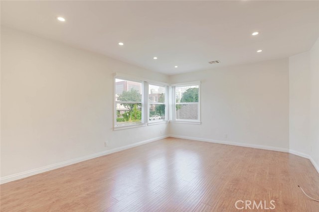 Detail Gallery Image 3 of 17 For 336 W Lexington Dr a,  Glendale,  CA 91203 - 1 Beds | 1 Baths