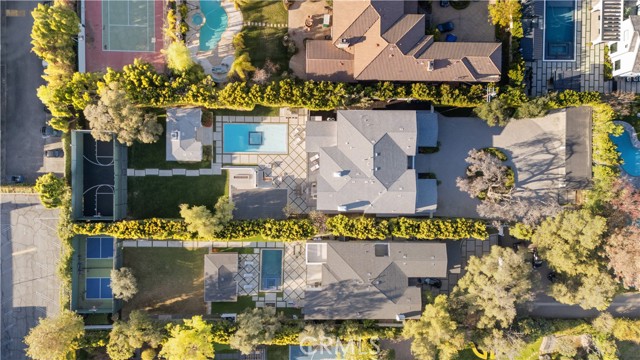 7 Bed Home for Sale in Encino, California