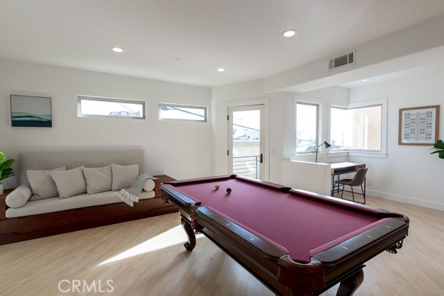 Detail Gallery Image 8 of 42 For 223 Seaview St, Manhattan Beach,  CA 90266 - 3 Beds | 3/1 Baths